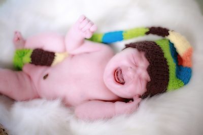 bébé pleure allaitement