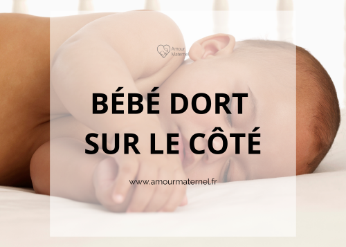 bébé dort sur le côté