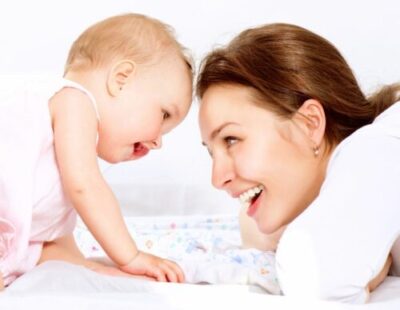 Lire la suite à propos de l’article Comment communiquer avec son bébé ?